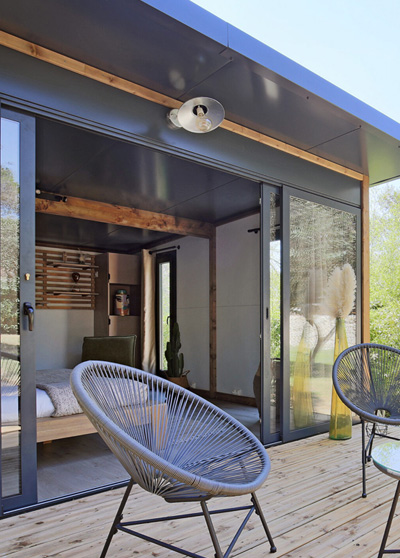tiny-house-studio-de-jardin-grande-baies-vitree-annexe